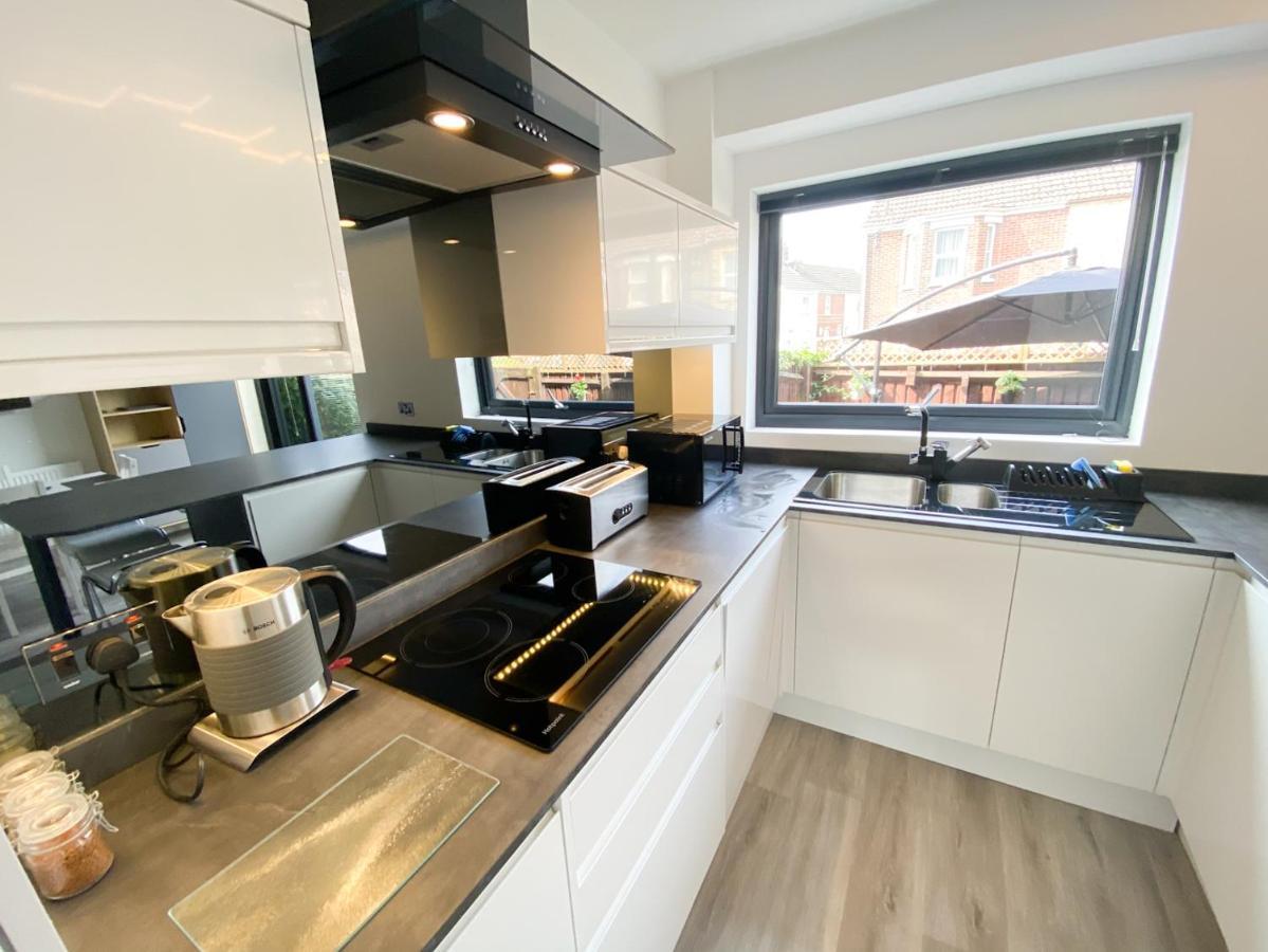 Harbourside House - Great Location - Parking - 2 En-Suites - Sleeps 5 Plus 1 Poole Exteriér fotografie